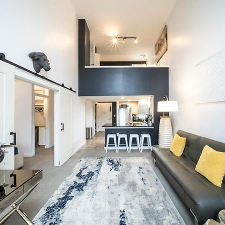 Modern Downtown Top Floor Penthouse With Bay Views Seattle Eksteriør bilde